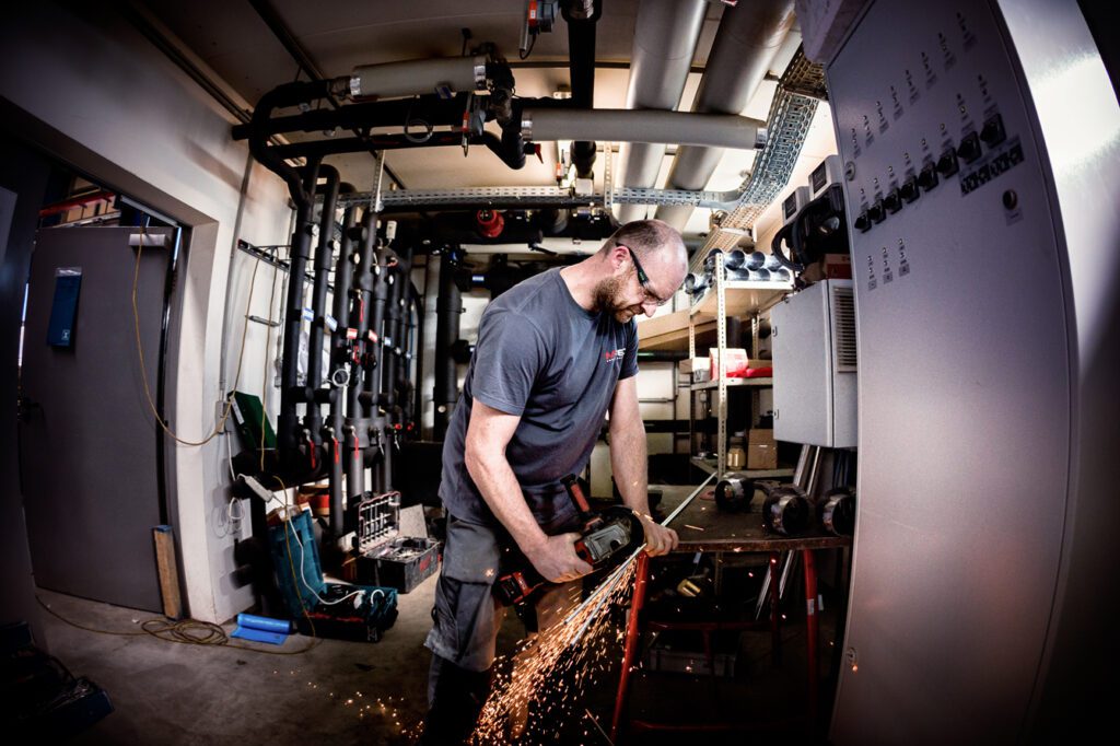 stellenangebot quereinsteiger handwerk heizungsmonteur installation gebäude technik