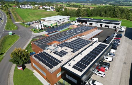 M-TEC Firmenzubau abgeschlossen