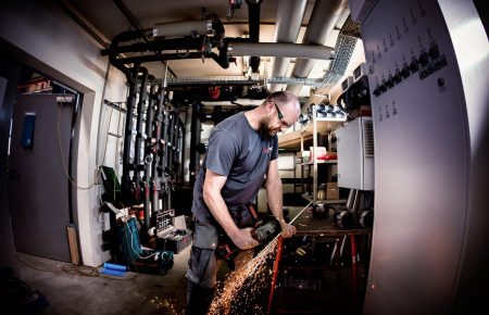 stellenangebot quereinsteiger handwerk heizungsmonteur installation gebäude technik
